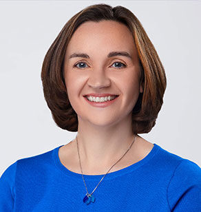 Jodi Riccardi headshot
